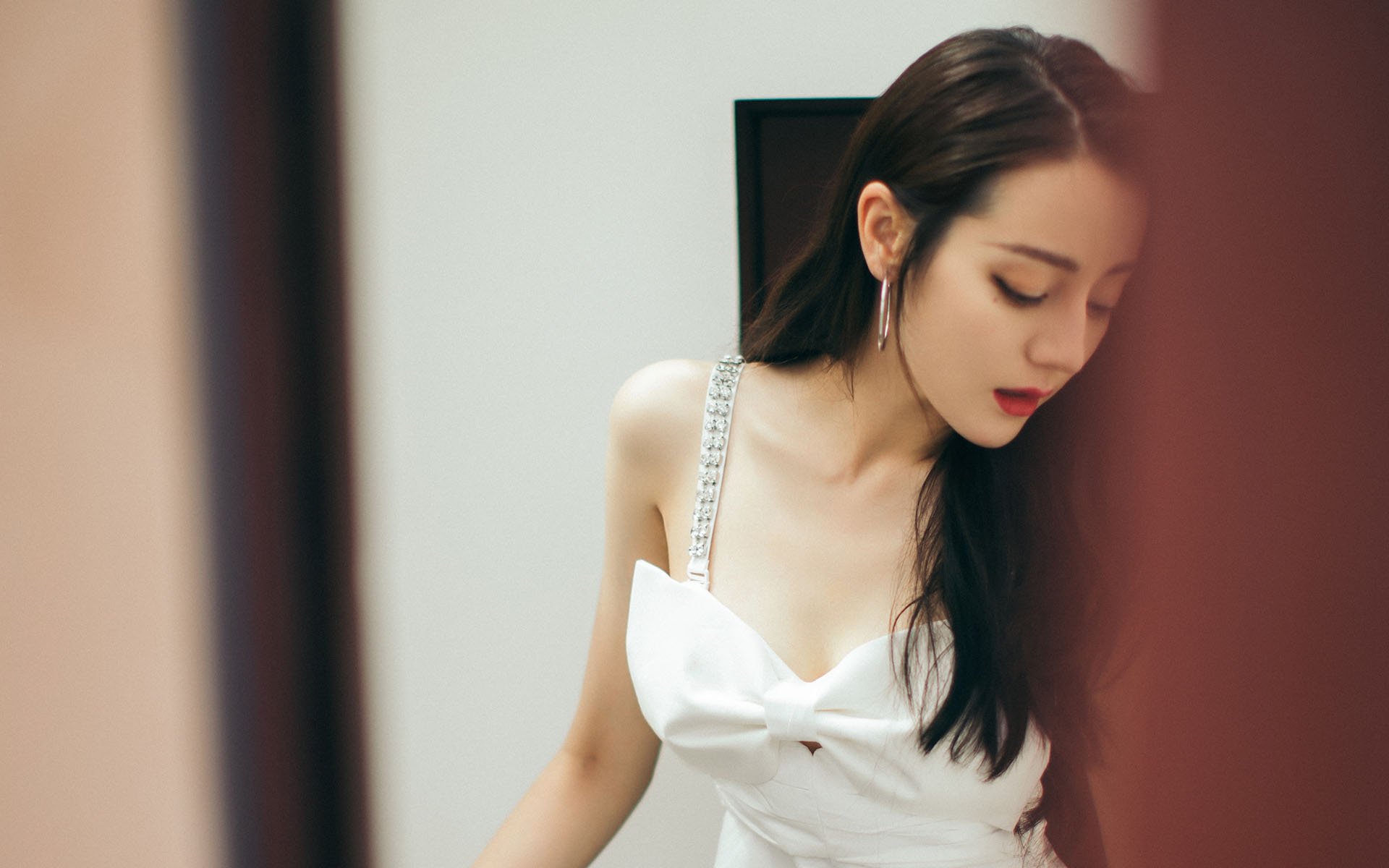 JIUYOU.COM-季后赛里，他不仅在篮下强硬争夺，还多次外线投中关键三分！，季后赛投篮命中率