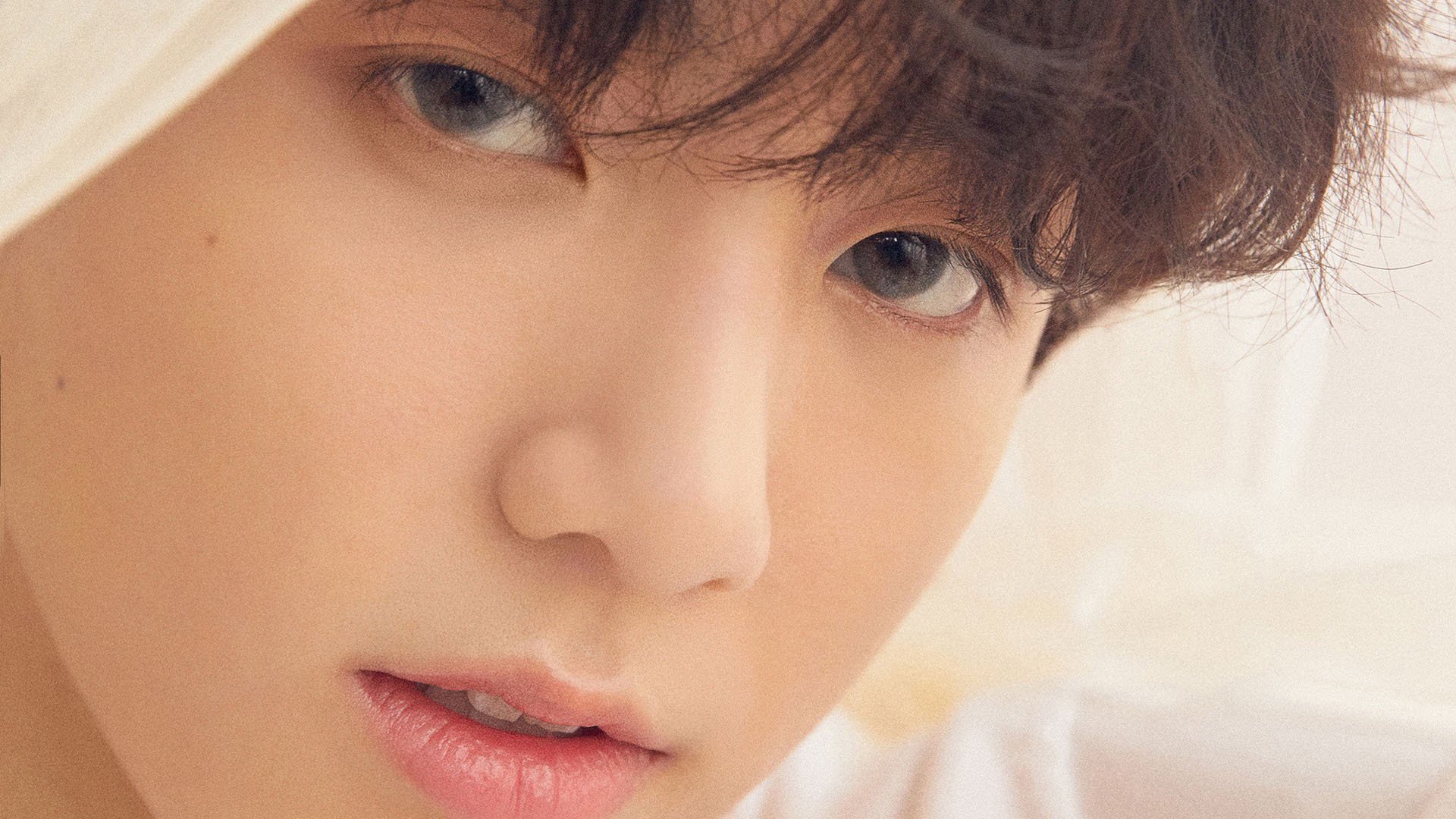 九游(jiuyou)官方网站-中国队前锋苏亚雷斯在巴黎奥运会上表现出色，苏亚雷斯足球运动员