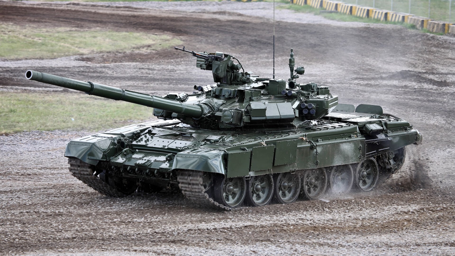 -羽毛球男单四强产生，石宇奇鏖战晋级，石宇奇晋级羽毛球男单16强