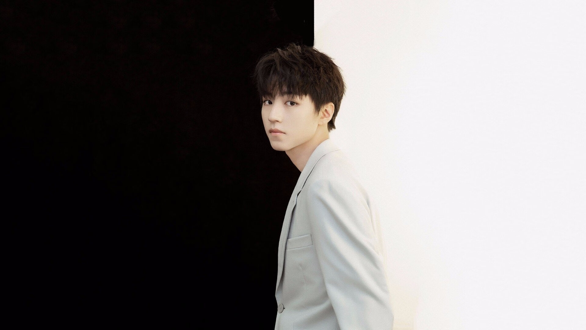 皇马利用速度差打出致命反击,皇马打的是什么阵型