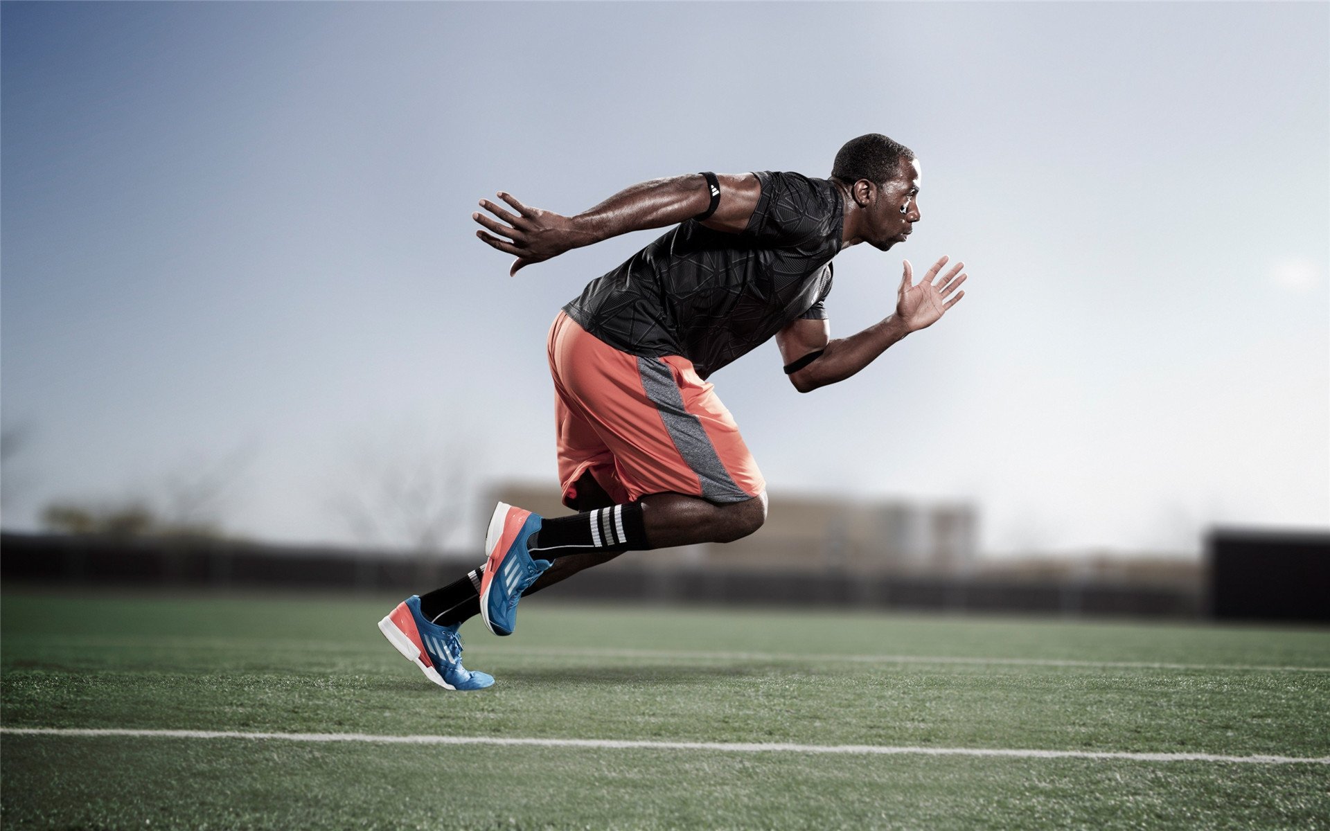 斯滕伯根赛后感谢团队支持，斯滕伯格